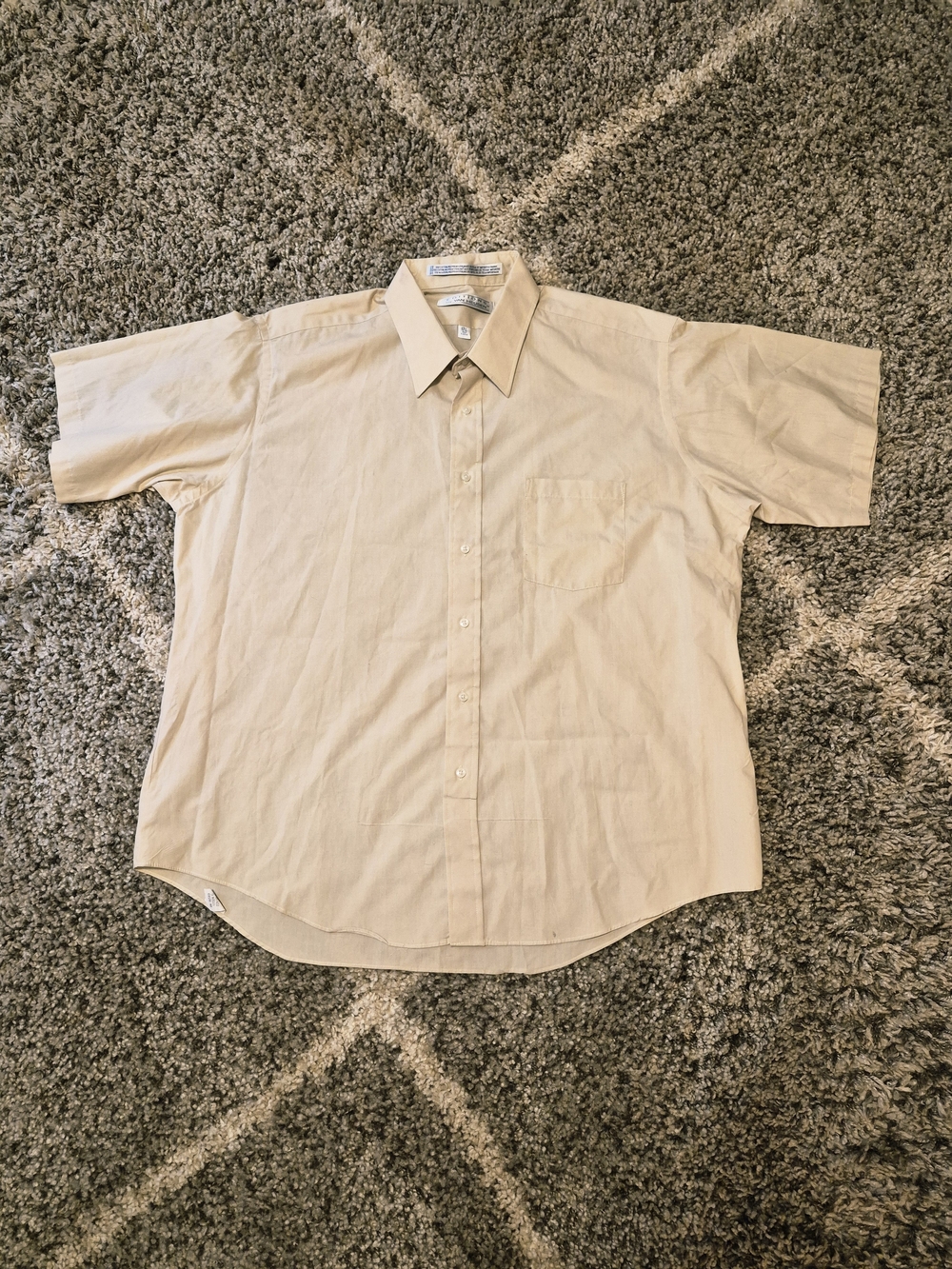 Van Heusen Men's Short Sleeve Button Down Yellow Size 17.5 Brand New
